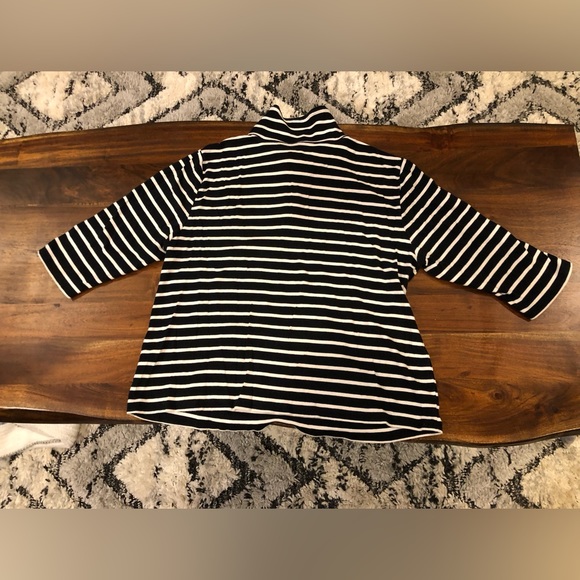 Karen Scott Sport 3/4 sleeve 1/4 zip striped pullover w/front pouch pocket B&W - Picture 8 of 9